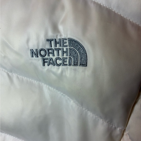 The North Face Women's Ivory Quilted Puffer Vest Large - Picture 5 of 7